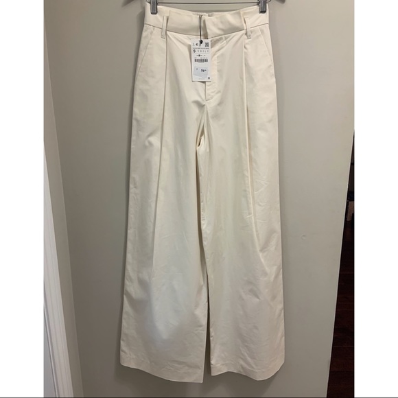 NWT Zara Cream Pleated Wide Leg Pants Size Small - Picture 3 of 11